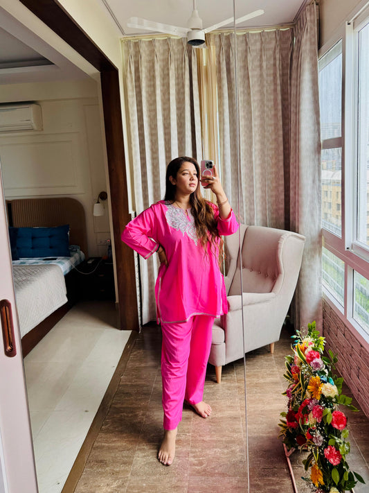 Hot Pink Aari Kurta Set โจ